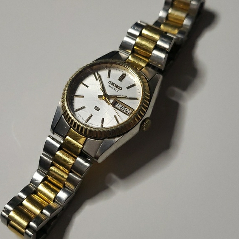 Seiko Quartz Vintage Water Resistant Two Tone Jubilee Band Fluted Bezel Watch - Picture 5 of 16